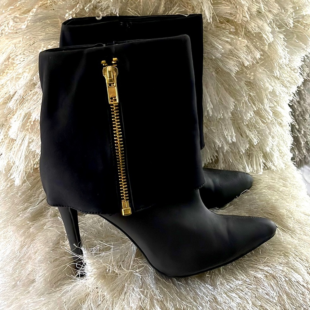 Michael Antonio SIZE 10 Heel Boots 4 1/2 inches